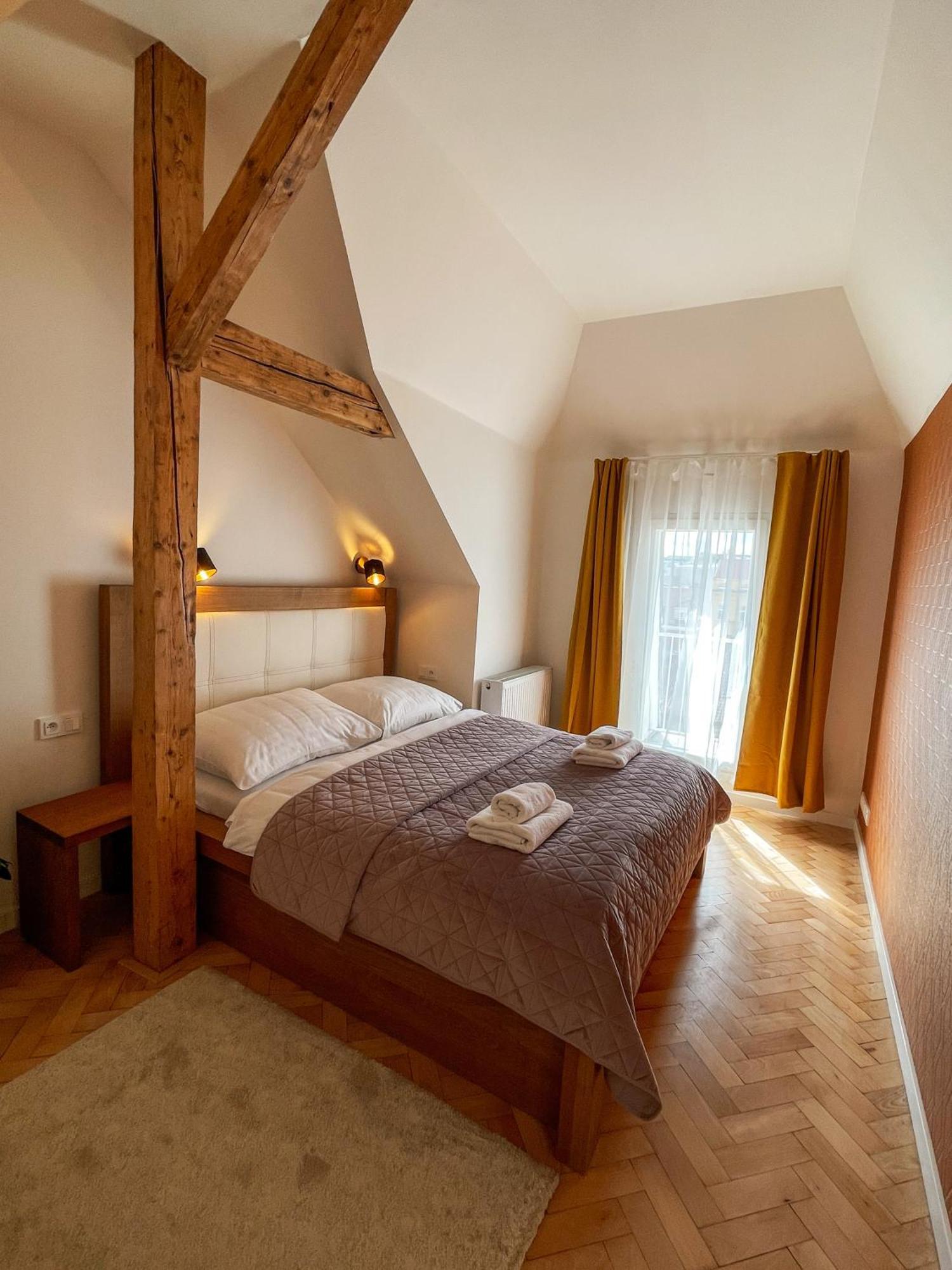 Stupartska - Attic Old Town * Praha